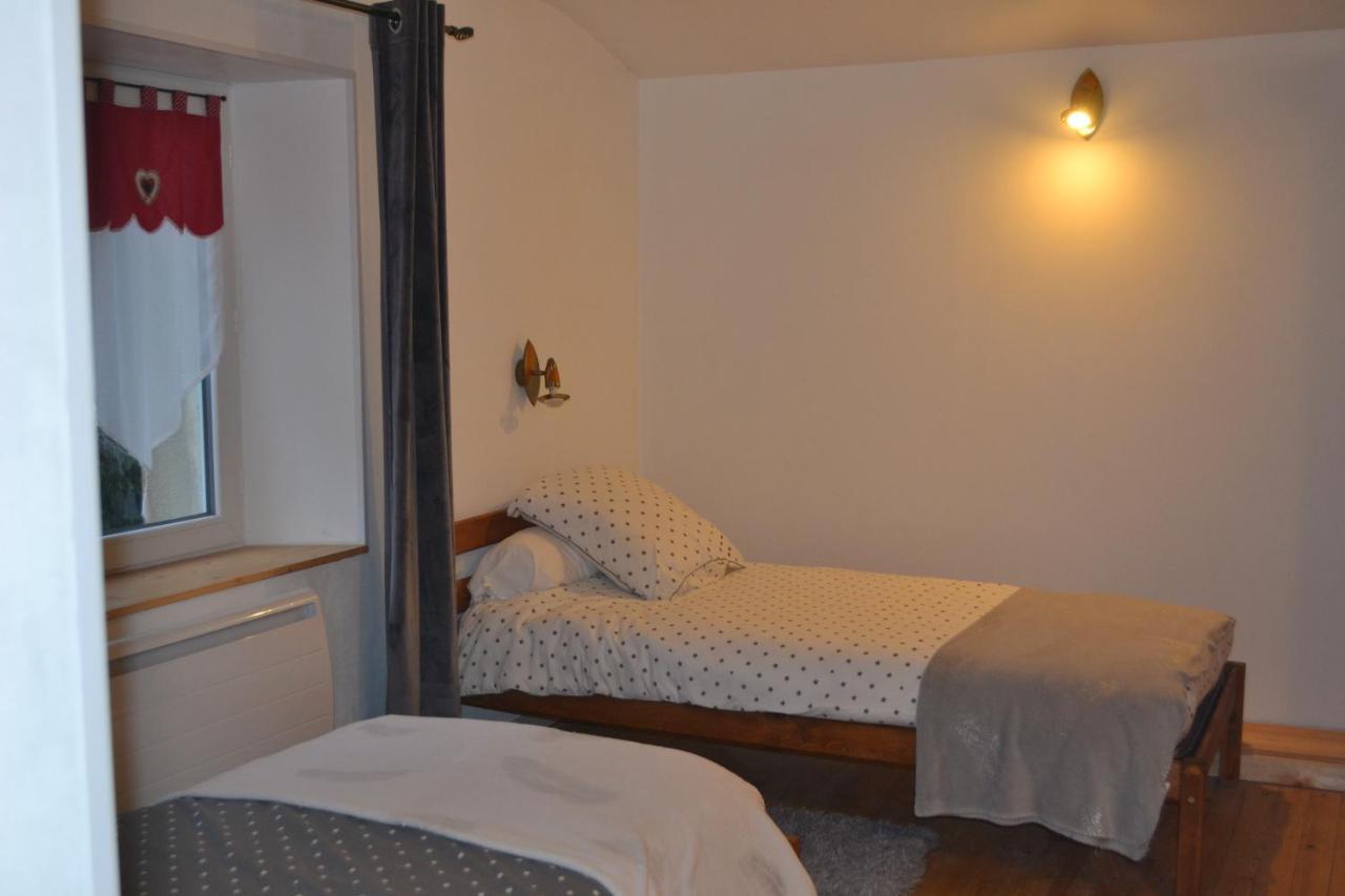 Maison d'hôtes A la fontaine fleurie 88 Fremifontaine Extérieur photo
